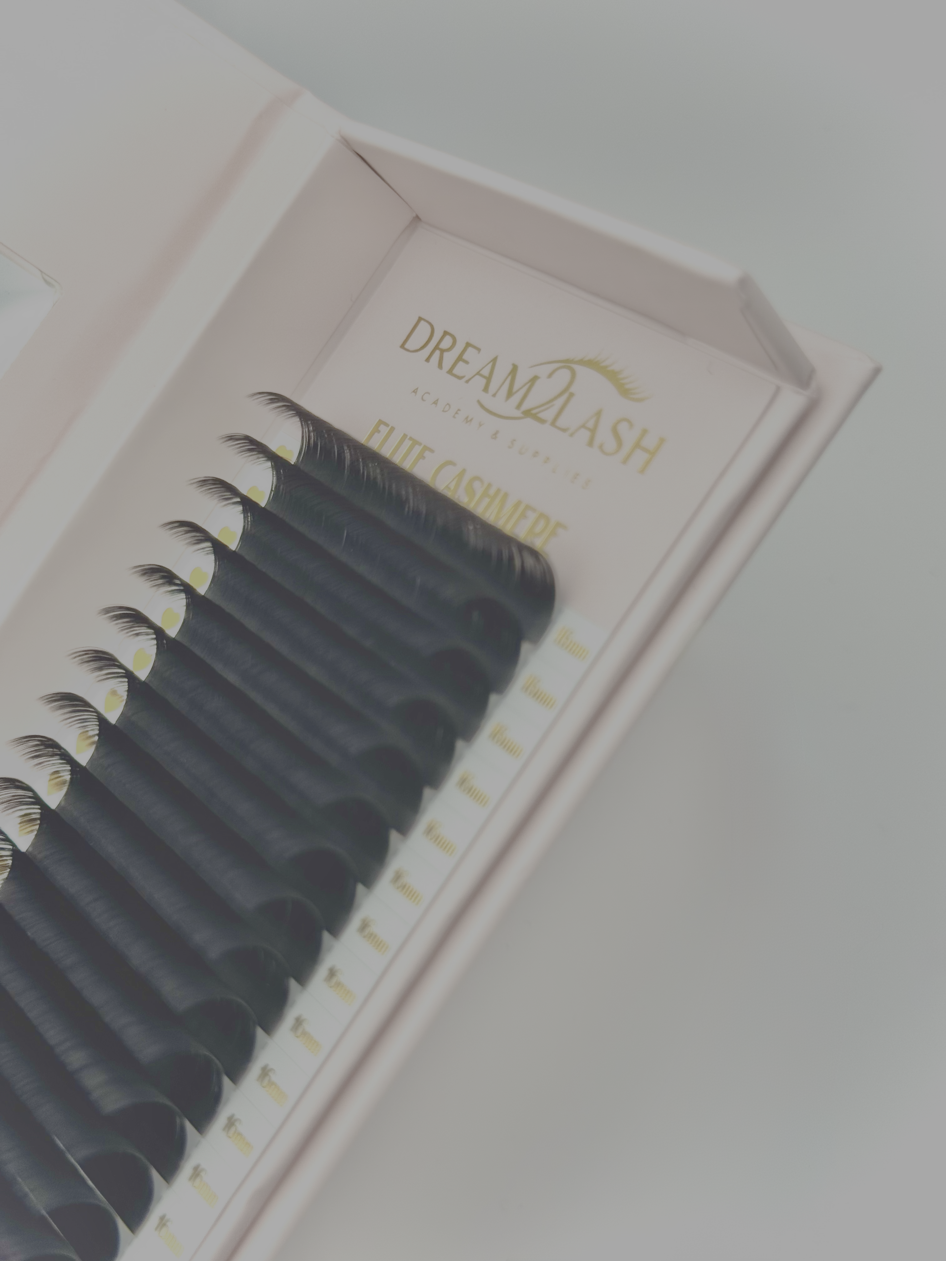 DREAM COLLECTION — ELITE CASHMERE